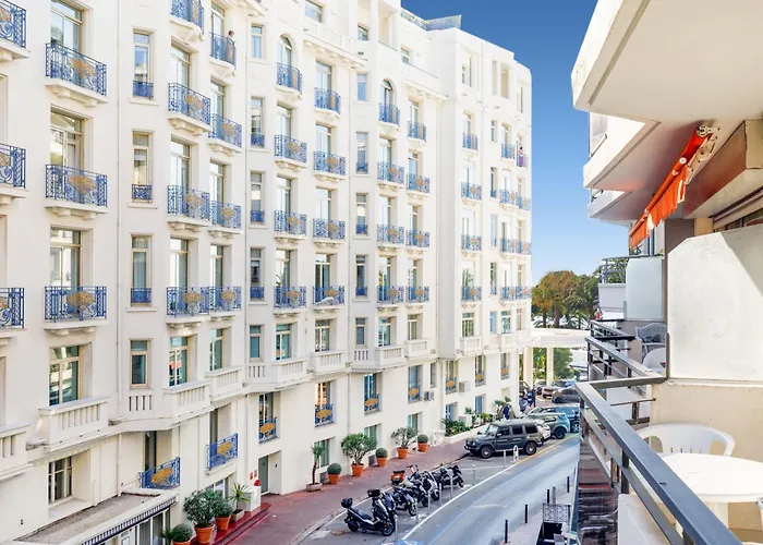 My Ty Croisette Martinez Yourhosthelper Cannes